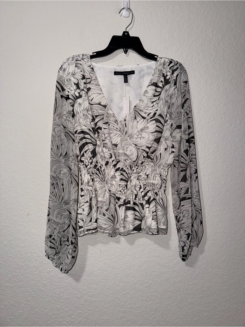NWT White House Black Market Black & White Floral V-Neck Smocked Waist Blouse